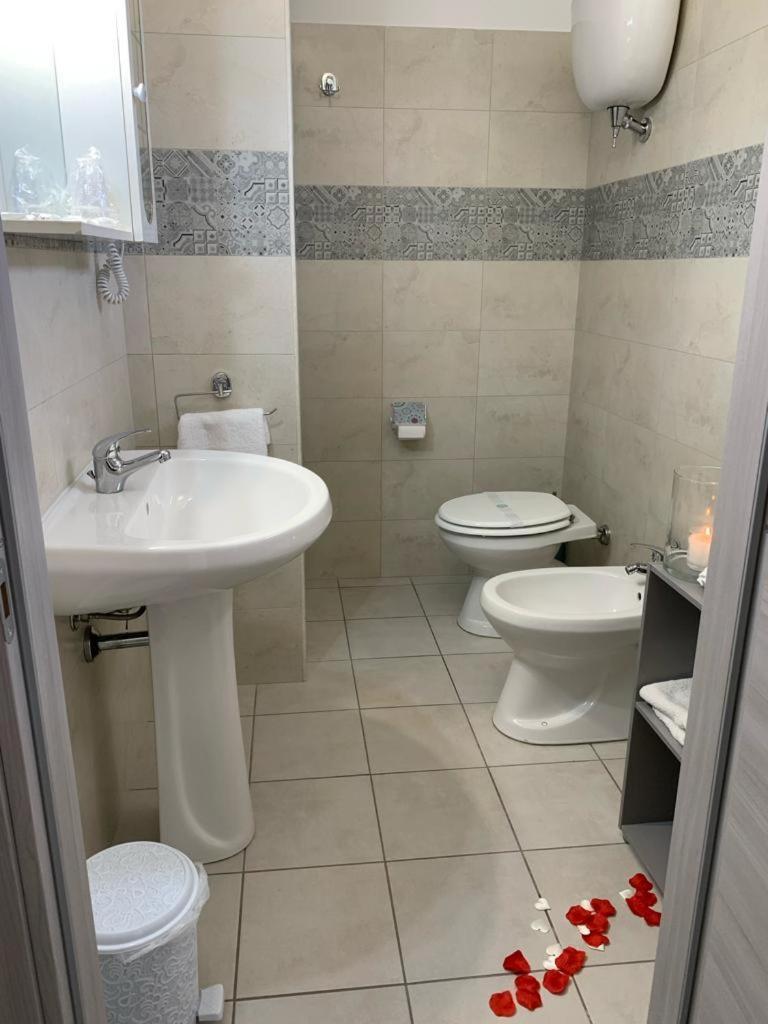 Vena B&B Via Del Sole المظهر الخارجي الصورة